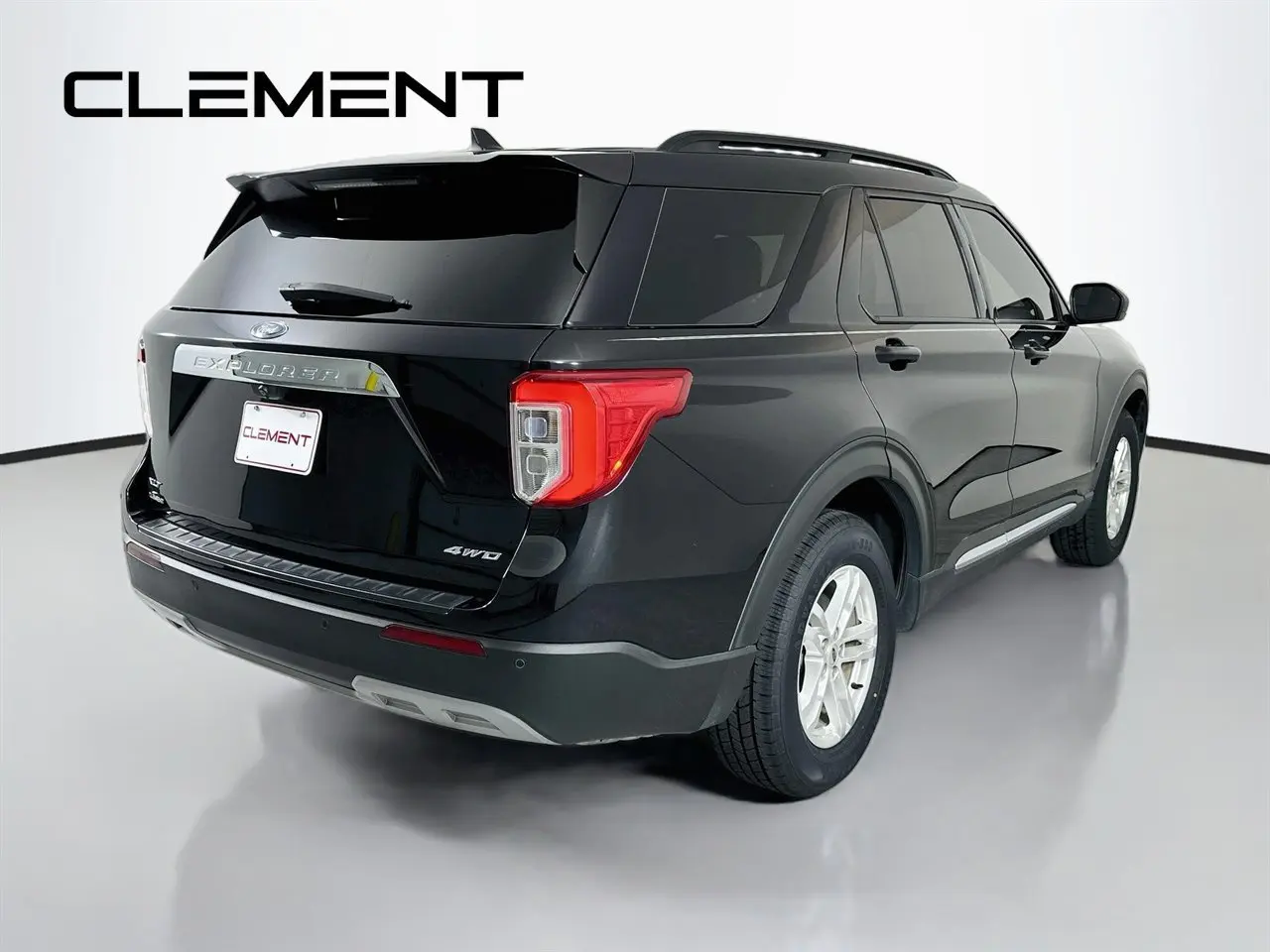 2022 Ford Explorer - $22,095
