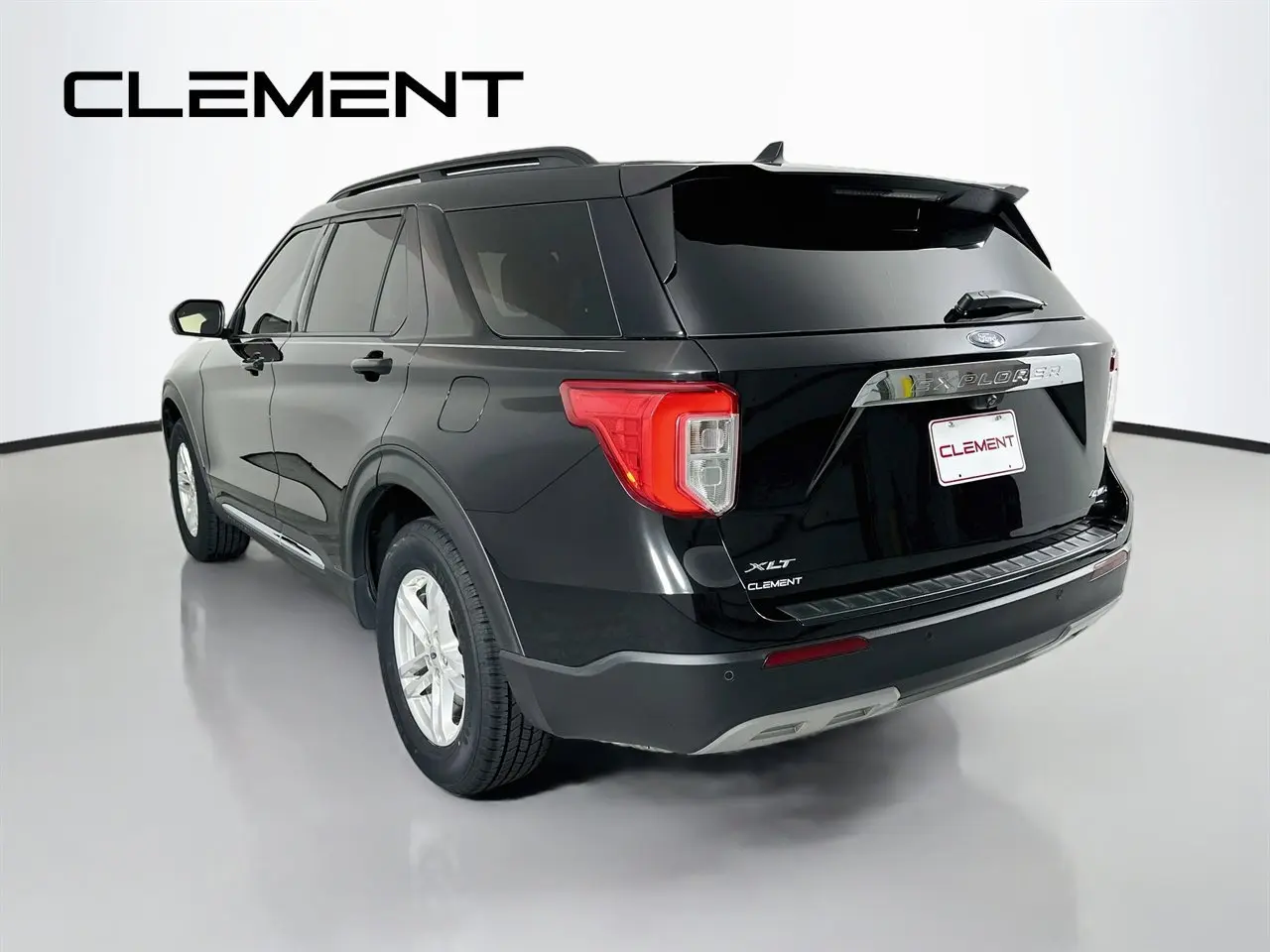 2022 Ford Explorer - $22,095