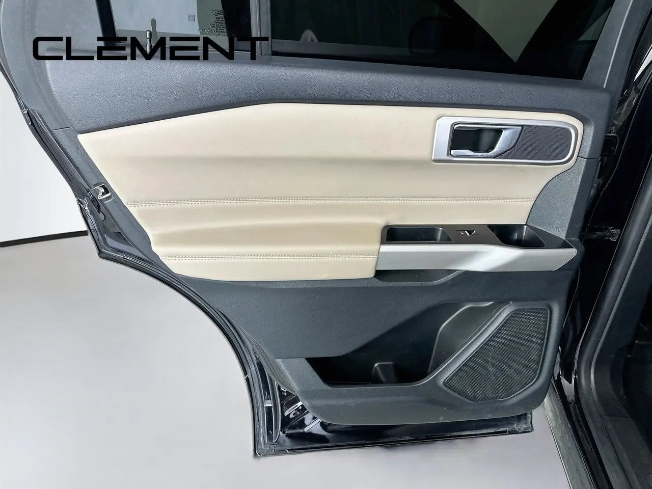 2022 Ford Explorer - $22,095