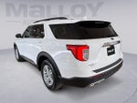 2022 Explorer Thumbnail 3