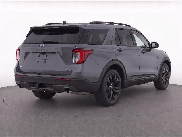 2022 Ford Explorer - $23,991