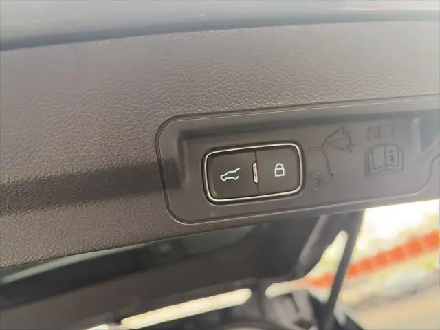 2022 Ford Explorer - $29,520