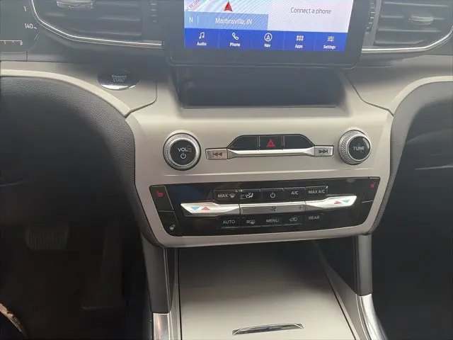 2022 Ford Explorer - $29,520