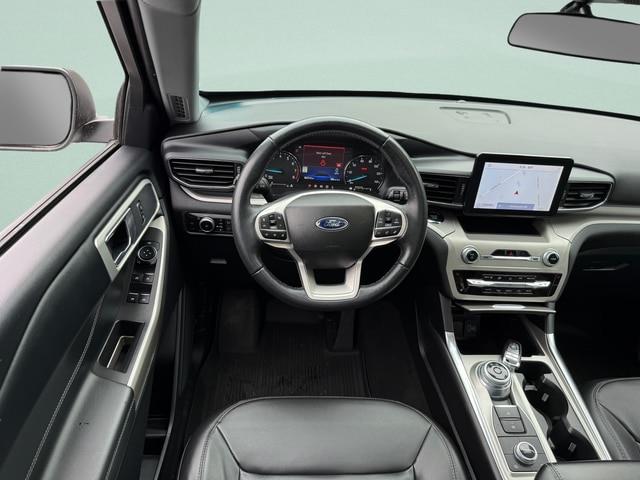 2022 Ford Explorer - $28,995