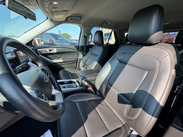 2023 Ford Explorer - $30,375