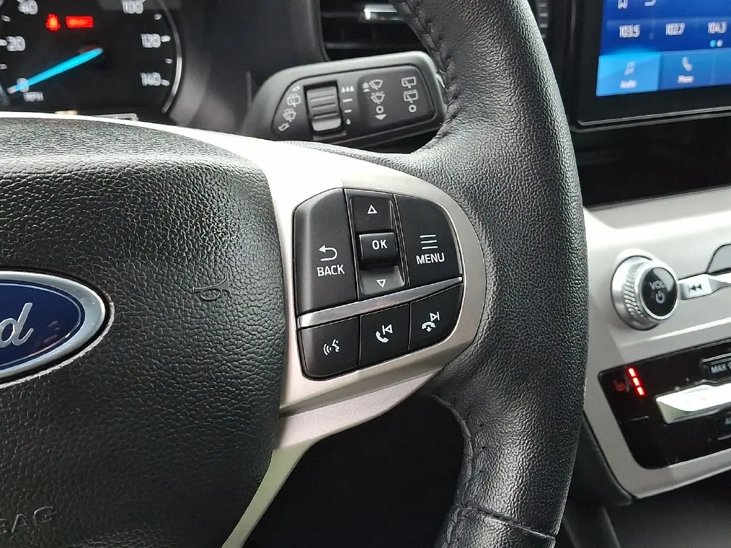 2023 Ford Explorer - $29,200