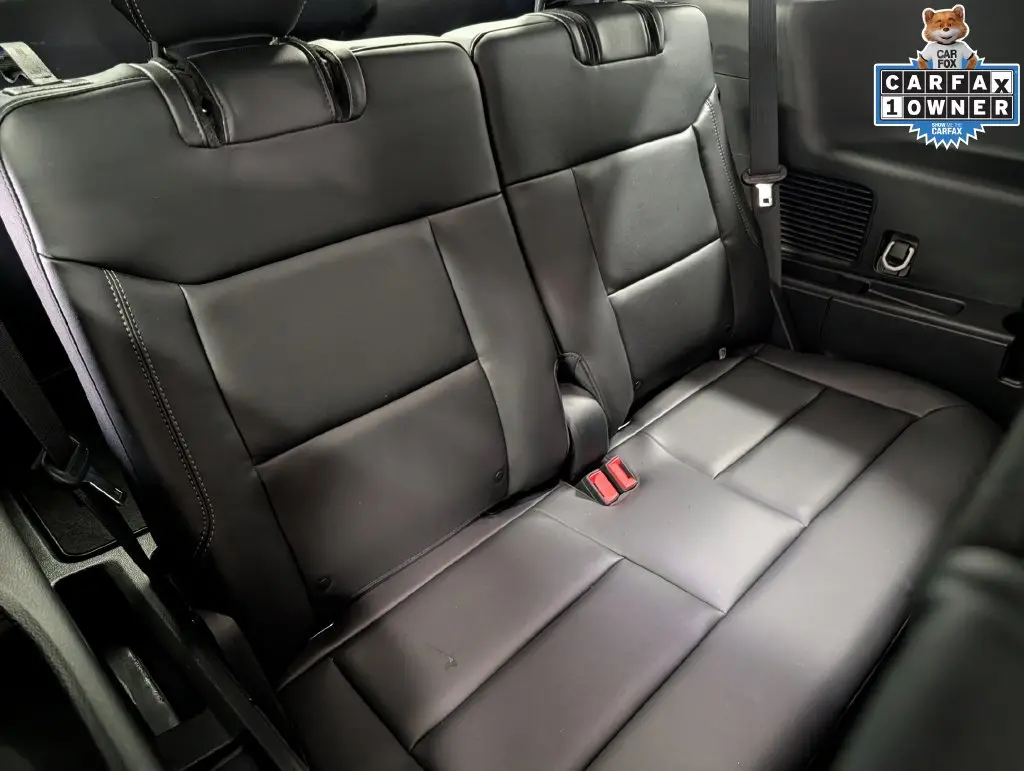 2023 Ford Explorer - $29,900