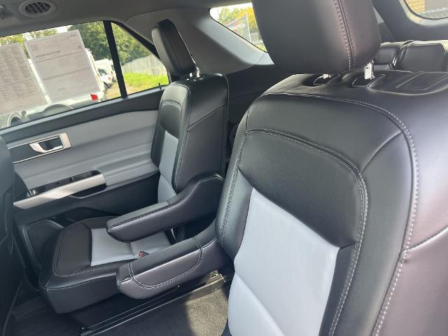 2023 Ford Explorer - $33,687