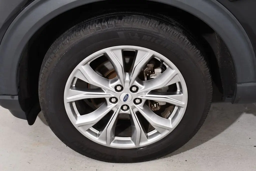 2023 Ford Explorer - $30,355