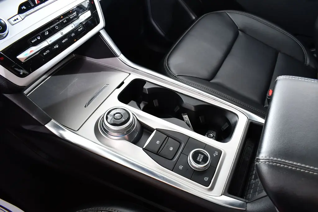 2023 Ford Explorer - $30,355