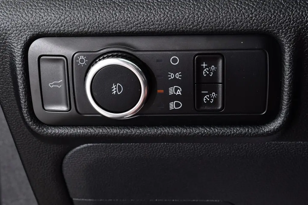2023 Ford Explorer - $30,355