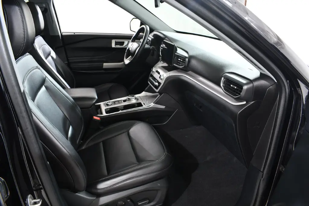 2023 Ford Explorer - $29,955