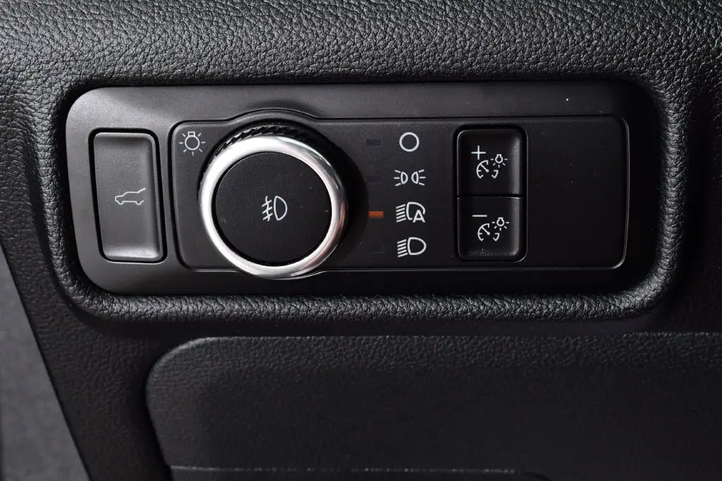 2023 Ford Explorer - $29,955
