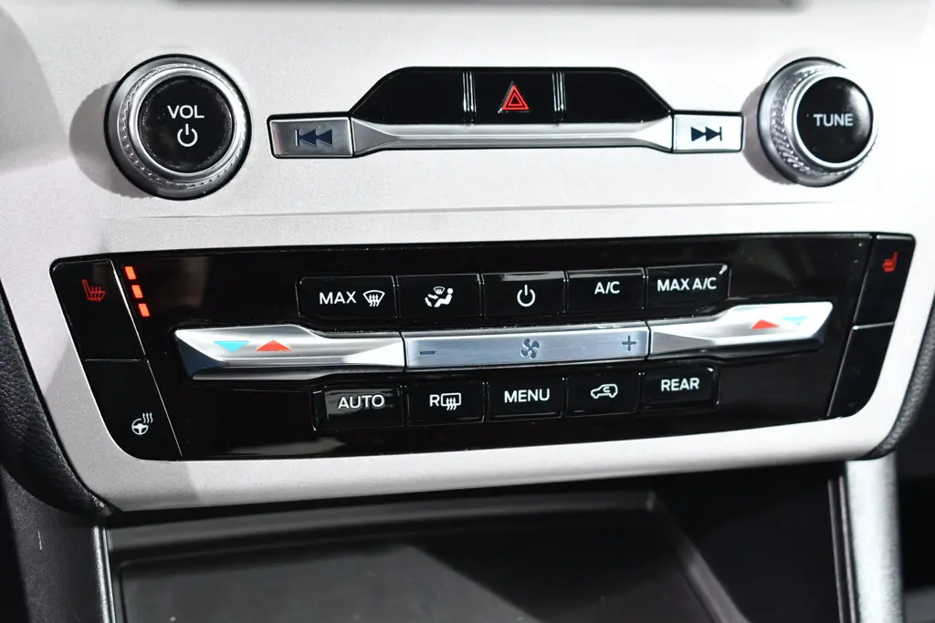 2024 Ford Explorer - $33,455