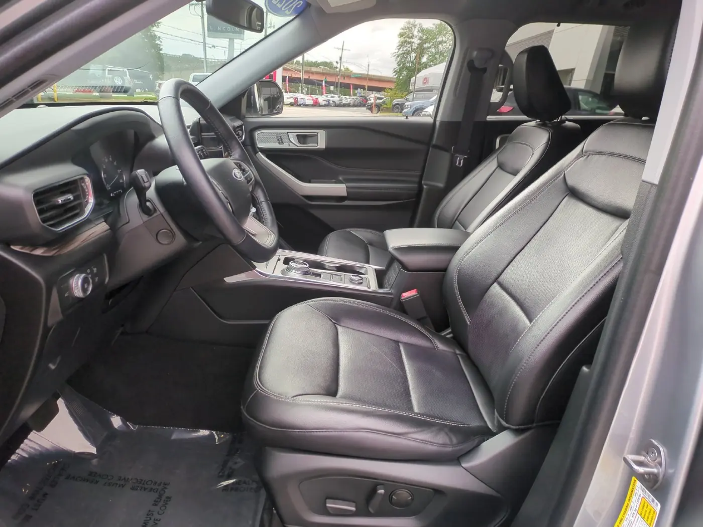 2022 Ford Explorer - $29,290
