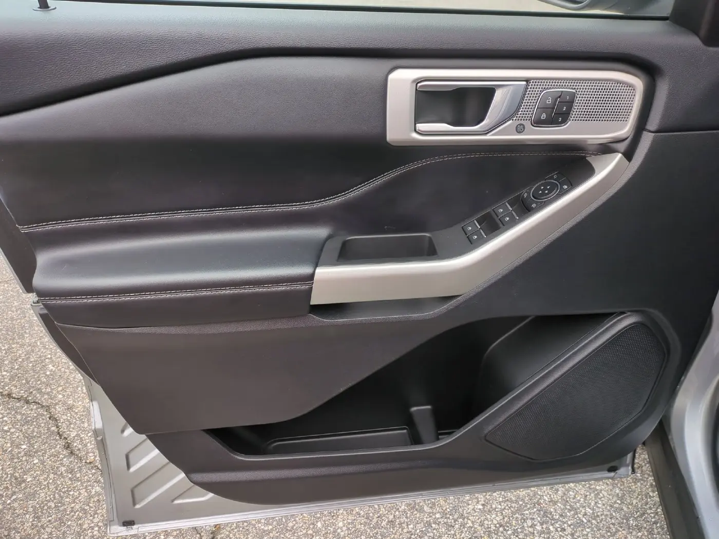 2022 Ford Explorer - $29,290