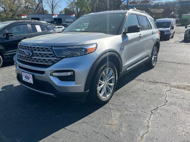 2022 Ford Explorer - $32,995