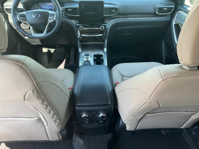 2022 Ford Explorer - $32,995