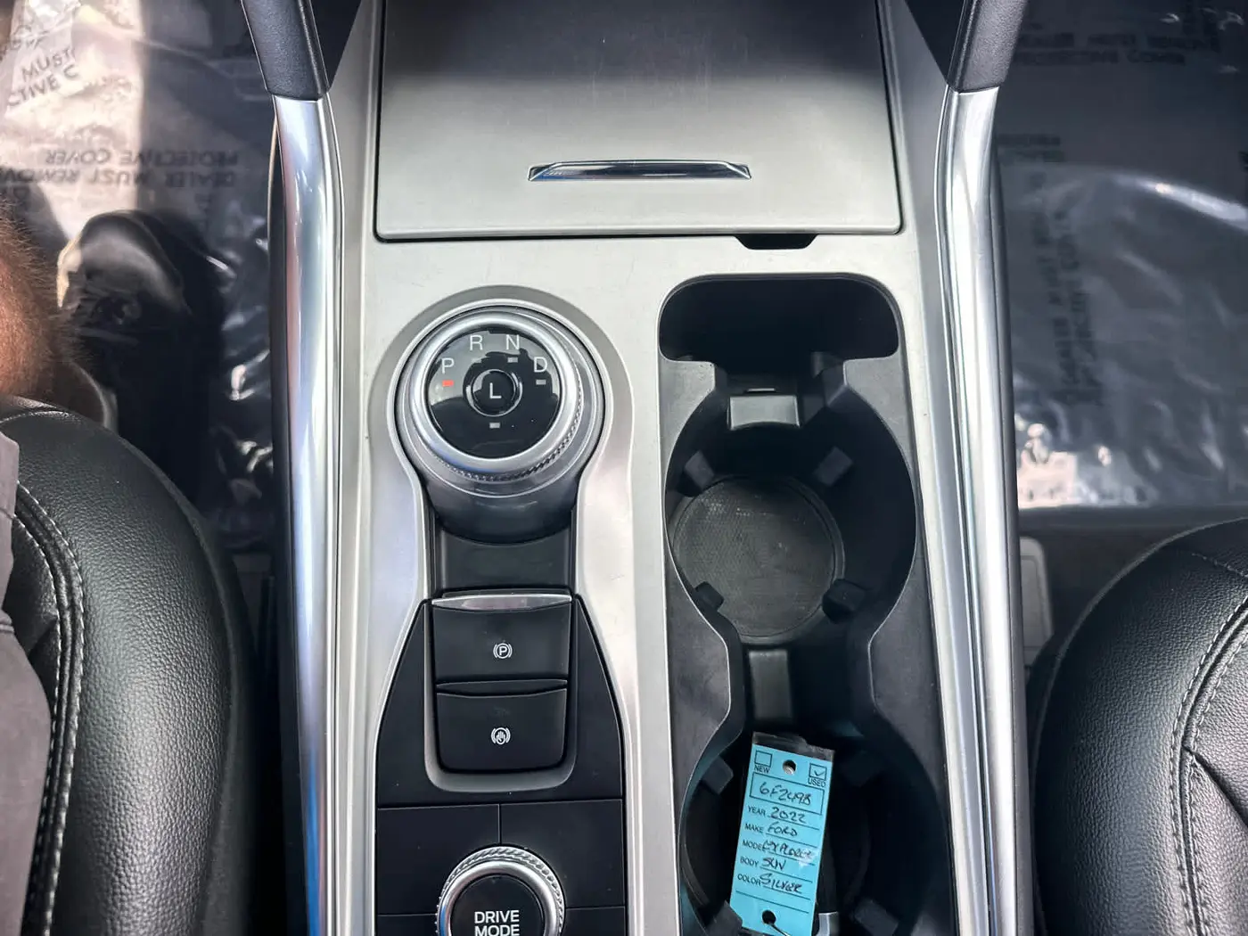 2022 Ford Explorer - $27,990