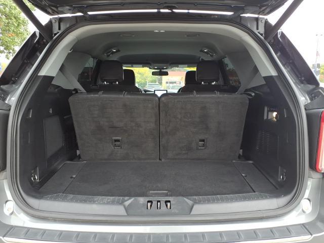 2022 Ford Explorer - $24,980