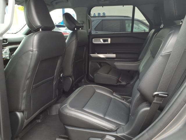 2022 Ford Explorer - $24,980