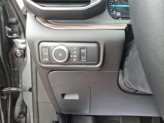 2022 Ford Explorer - $24,980