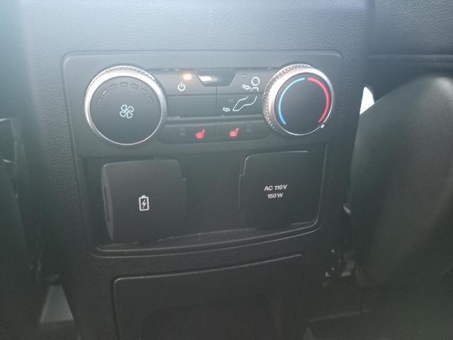 2023 Ford Explorer - $35,990