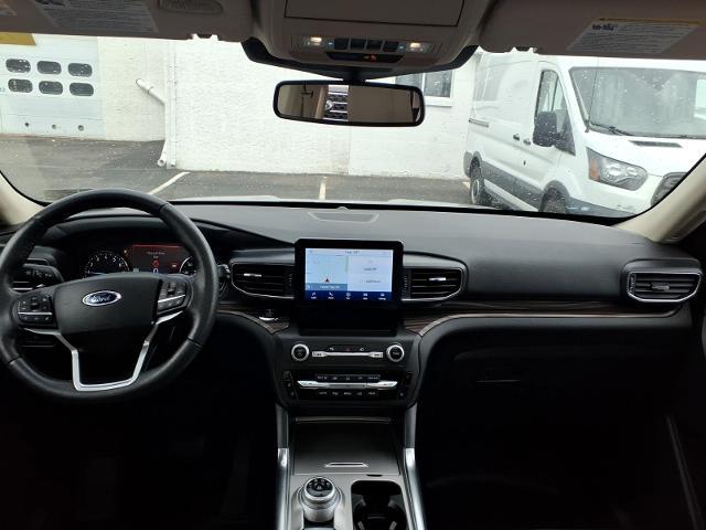2020 Ford Explorer - $25,900