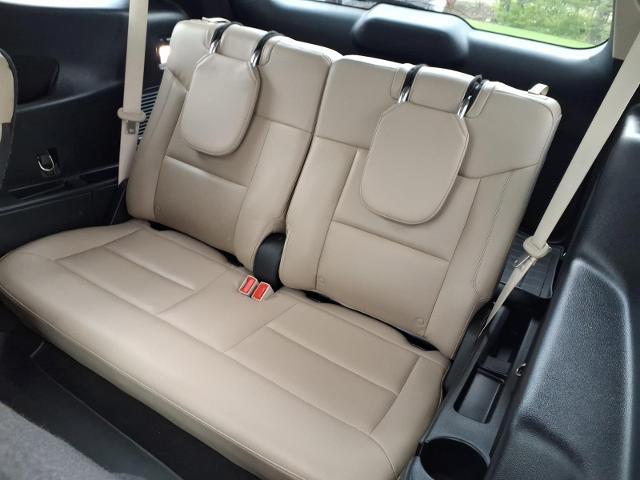 2020 Ford Explorer - $25,900