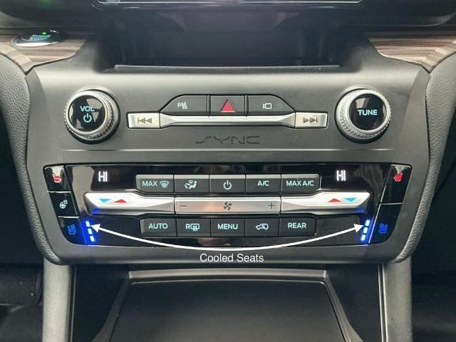 2020 Ford Explorer - $21,909