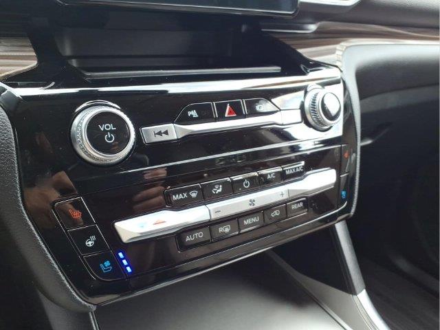 2022 Ford Explorer - $25,650