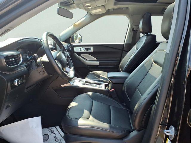 2023 Ford Explorer - $27,500