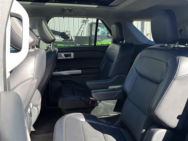 2023 Ford Explorer - $33,990