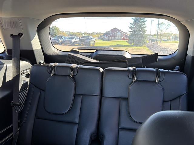 2023 Ford Explorer - $33,990