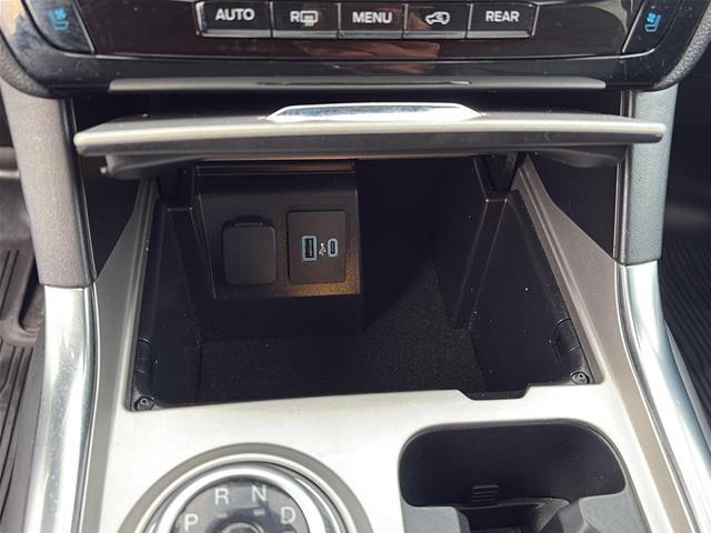 2023 Ford Explorer - $33,990