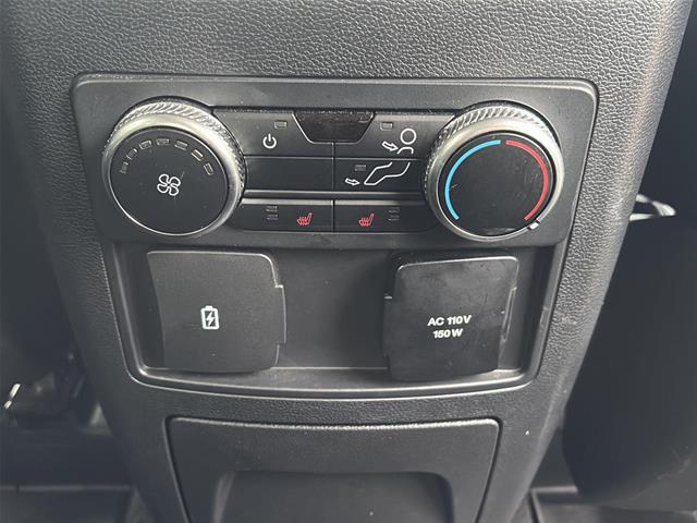 2023 Ford Explorer - $33,990