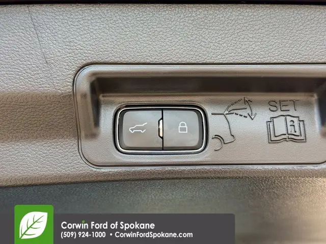 2022 Ford Explorer - $29,759