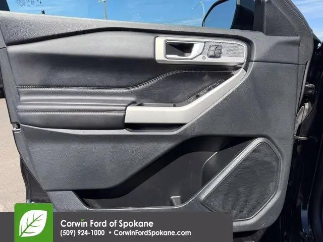 2022 Ford Explorer - $29,759