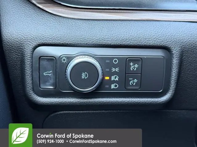 2022 Ford Explorer - $29,759