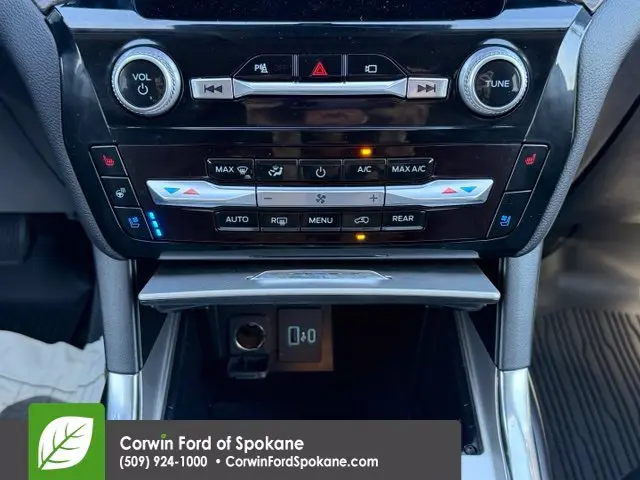 2022 Ford Explorer - $29,759