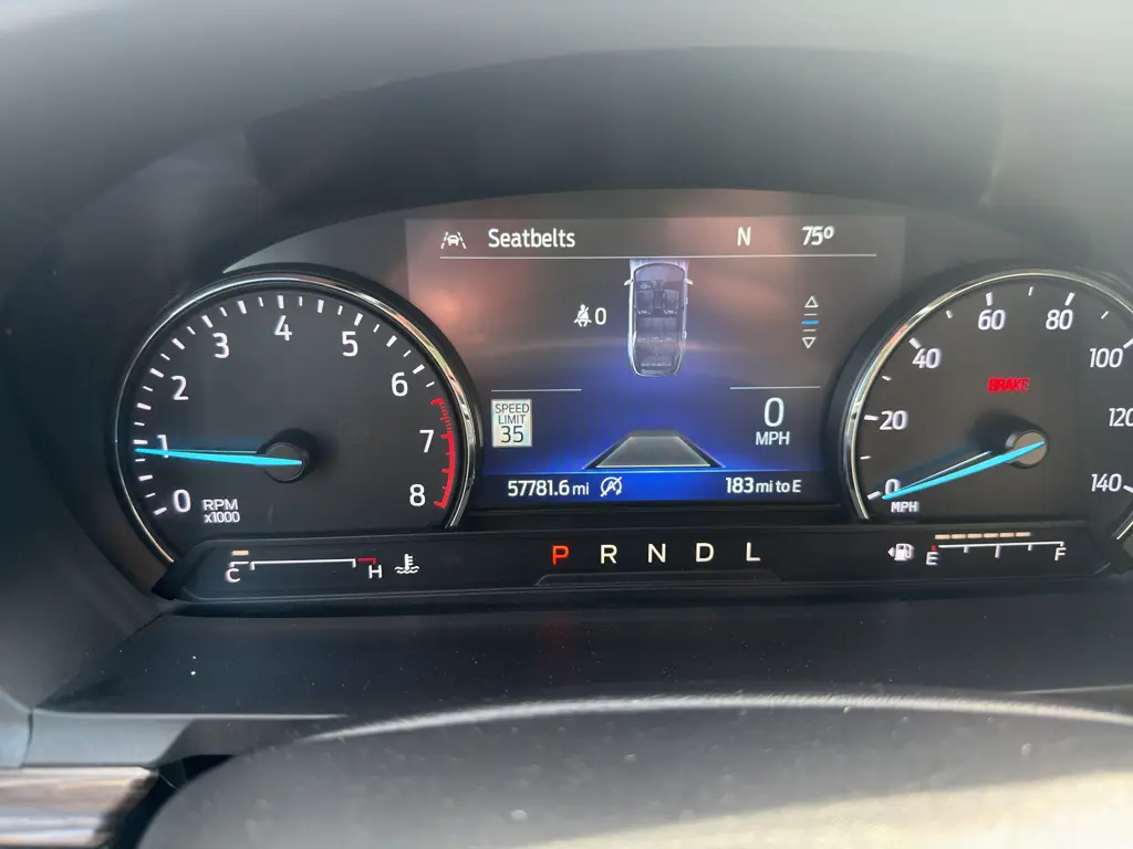 2023 Ford Explorer - $28,995