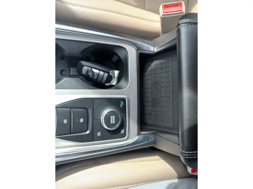 2023 Ford Explorer - $28,995