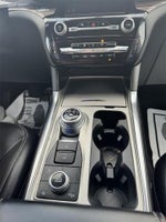 2022 Explorer Thumbnail 17