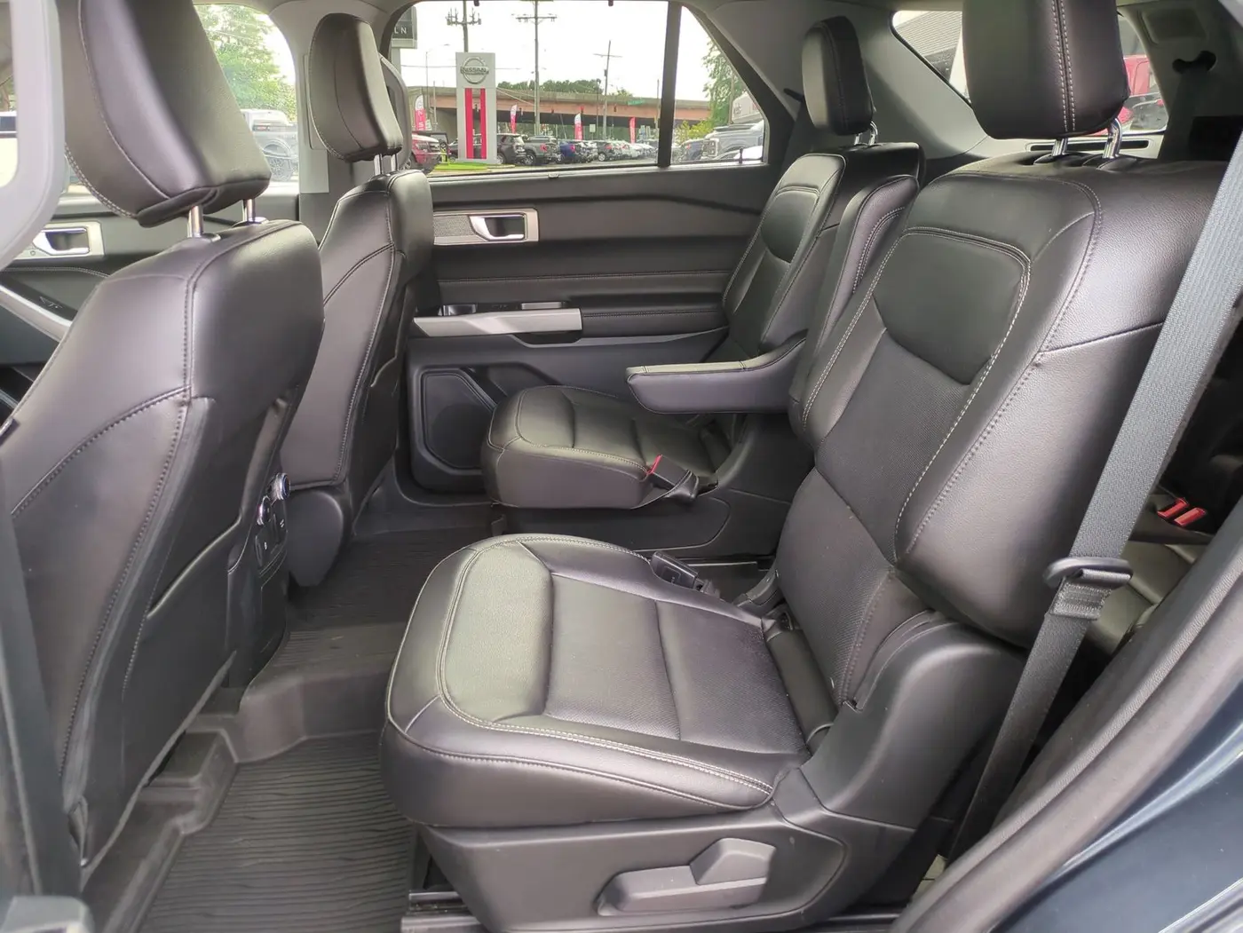 2023 Ford Explorer - $34,200