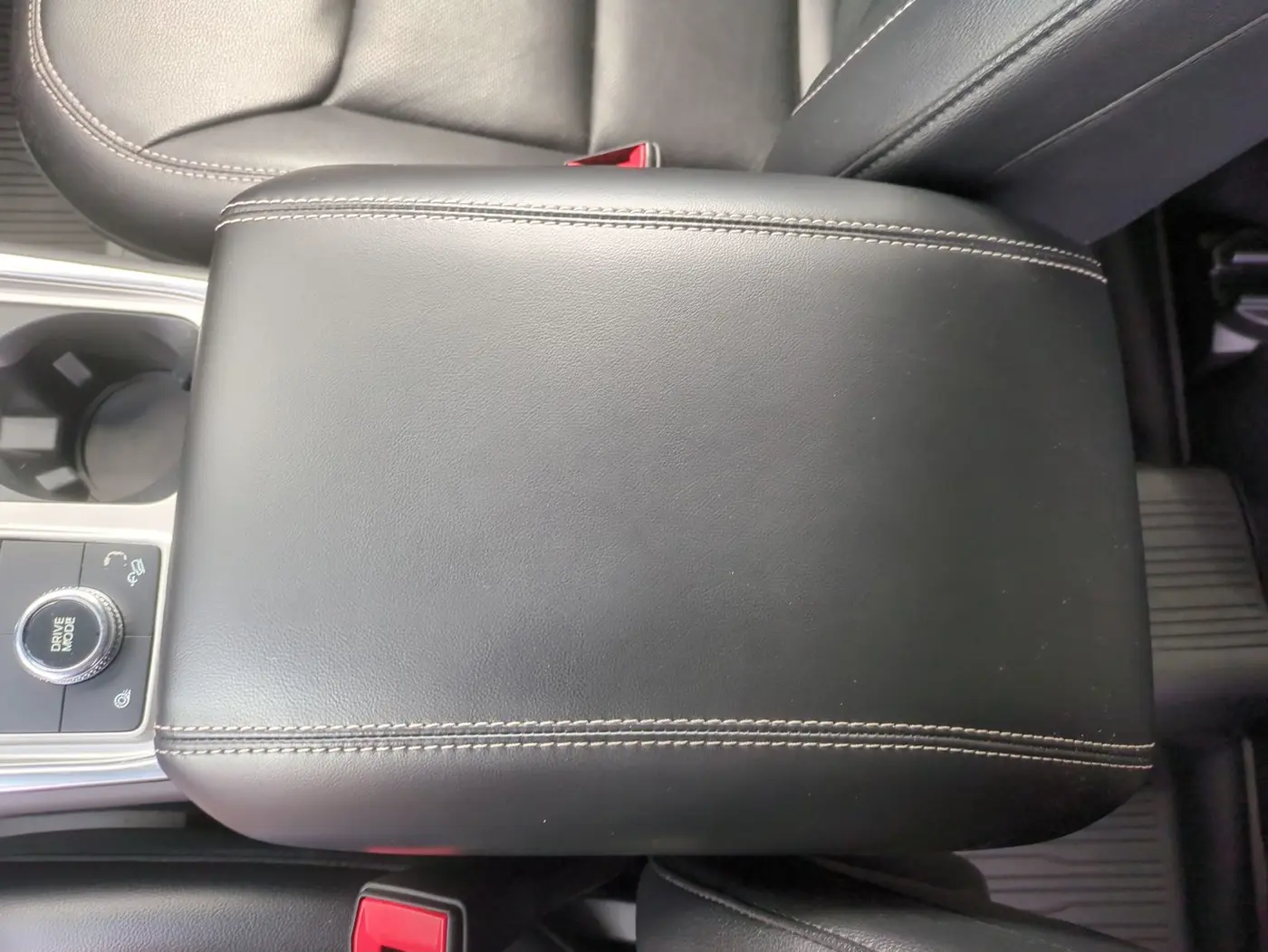 2023 Ford Explorer - $34,200