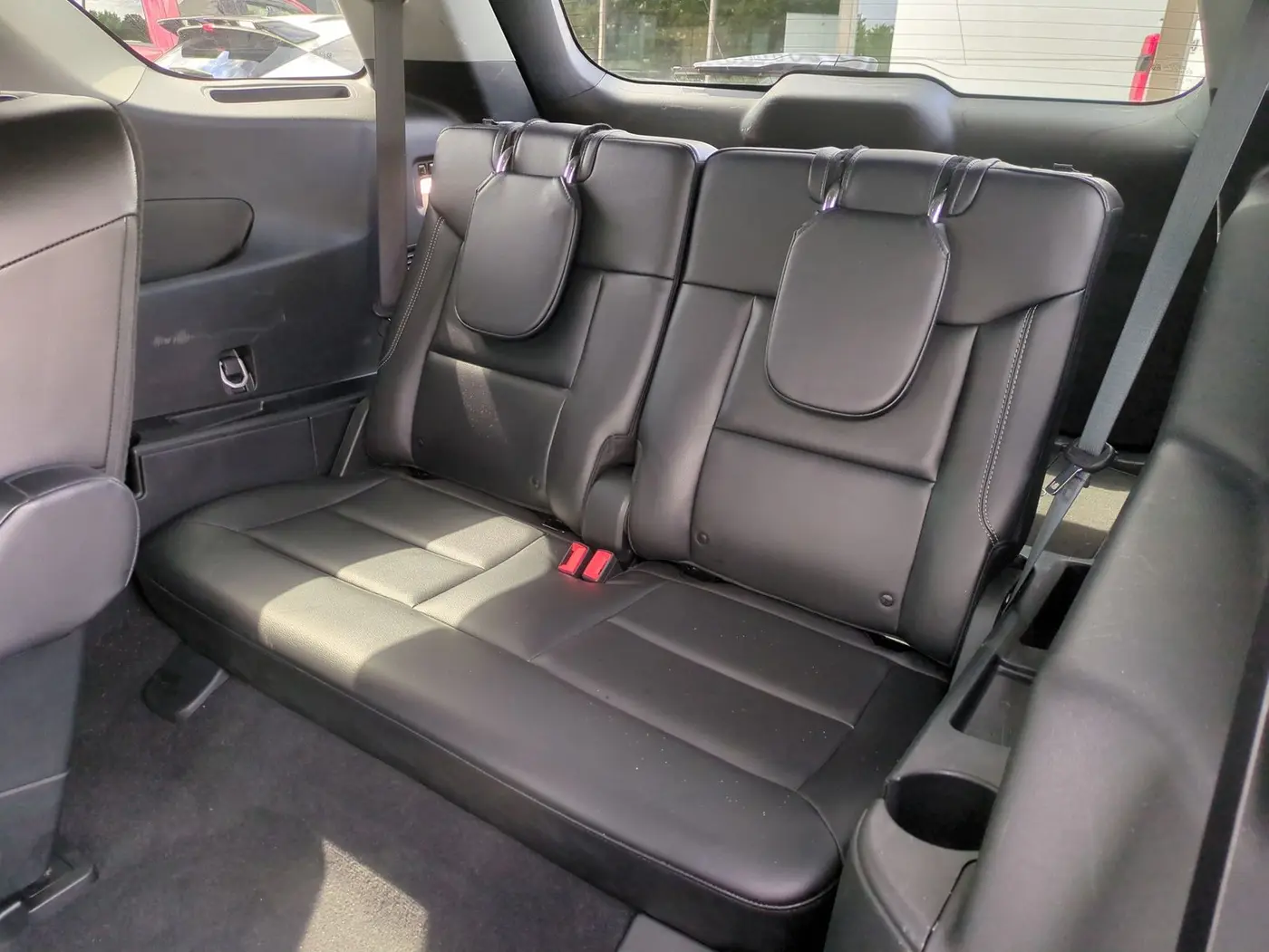 2023 Ford Explorer - $34,200