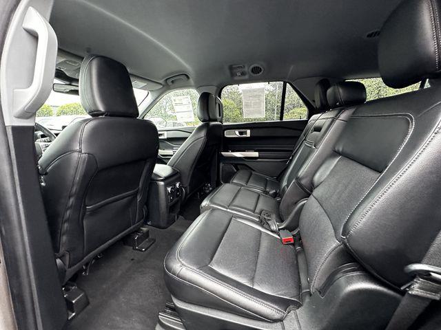 2021 Ford Explorer - $22,900