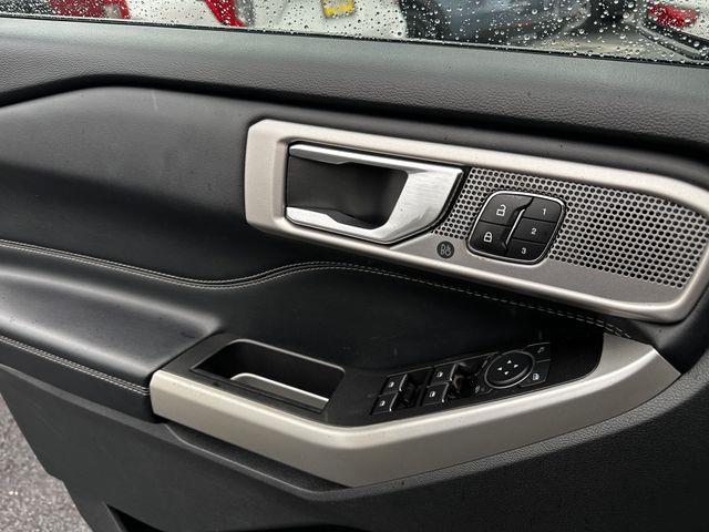 2021 Ford Explorer - $22,900