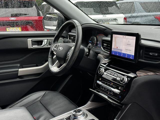 2021 Ford Explorer - $22,900