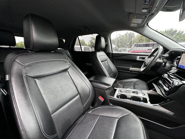 2021 Ford Explorer - $22,900